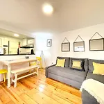 Center Alfama Apartamento *